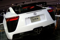 Lexus LFA tailpipes